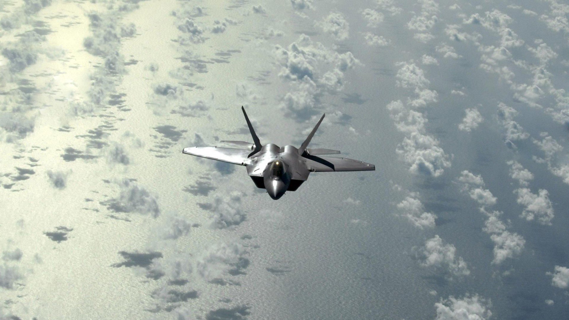 季后赛双城记，浓眉擎天柱扭转乾坤，凤凰城死神镰刀收割热火