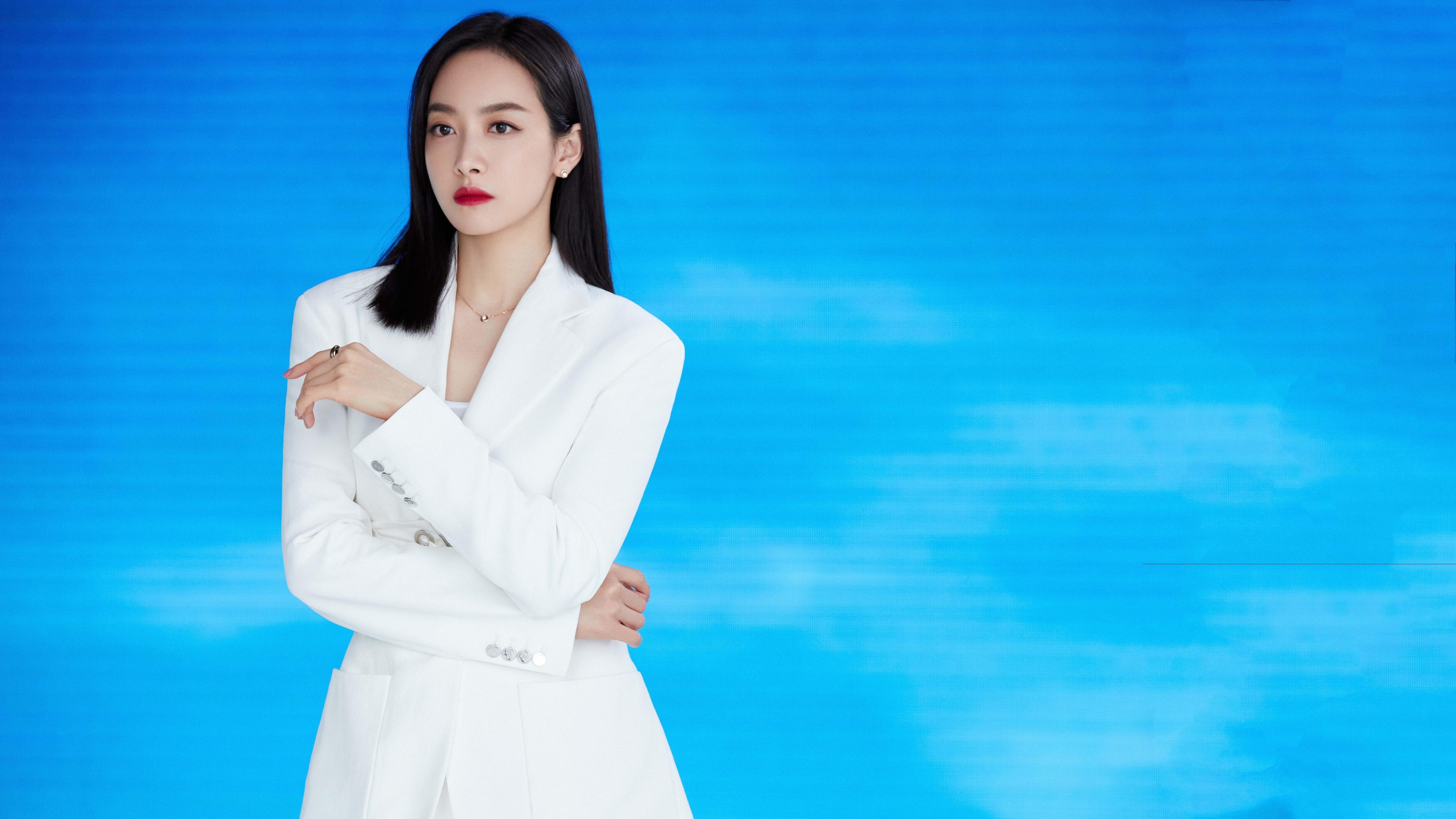 铁闸与绝杀，范弗利特窒息式防守三度封杀，湖人读秒阶段险胜山西